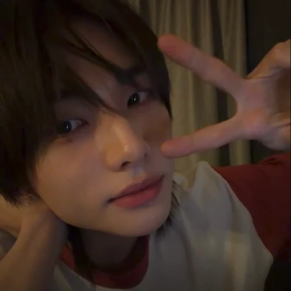 Shining profile picture of Hyunjin (Stray Kids) on today's Choeaedol