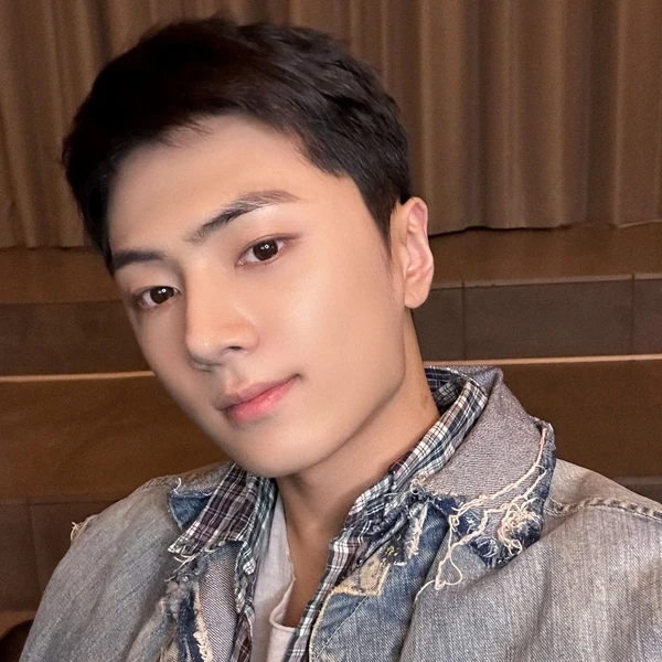 Top Photo Full of ENHYPEN Love