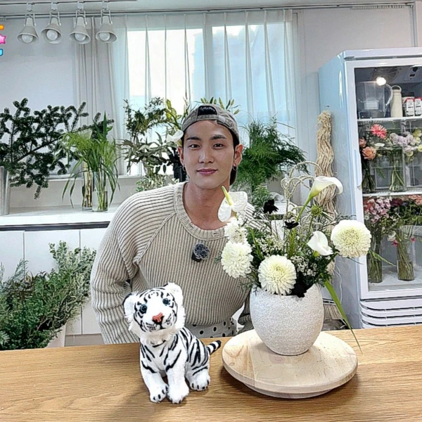 Today's Most Loved Baekho