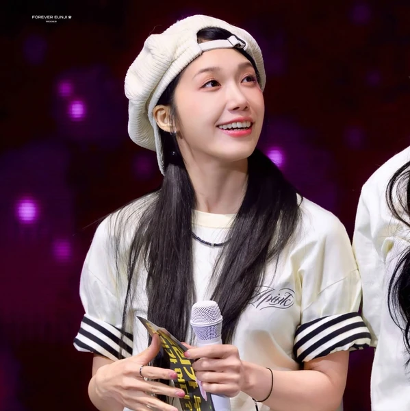 Today's Most Loved Jeong Eunji (Apink)