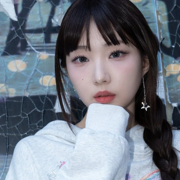 Today's Most Loved Loossemble