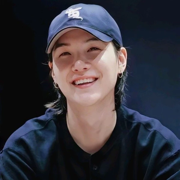 슈가 (방탄소년단) 팬심 가득한 인기 사진