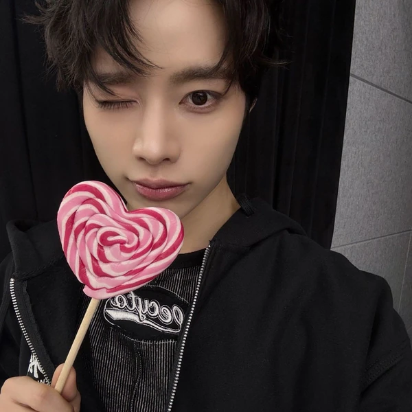 Momen Terbaik Hanbin (TEMPEST) Pilihan Penggemar