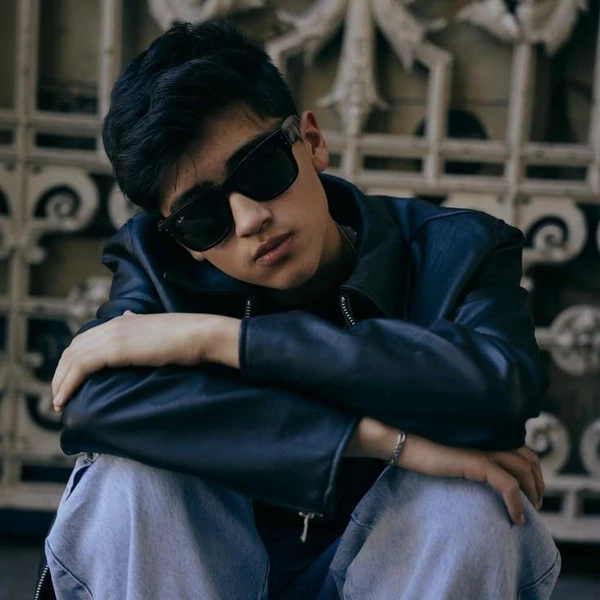 Signature photo of Kenneth (SANTOS BRAVOS) capturing their charm