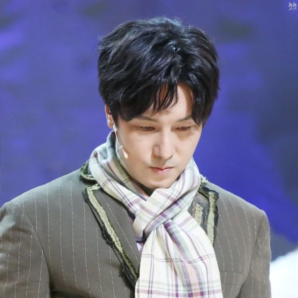 Top Photo Full of Kim Dongwan (SHINHWA) Love