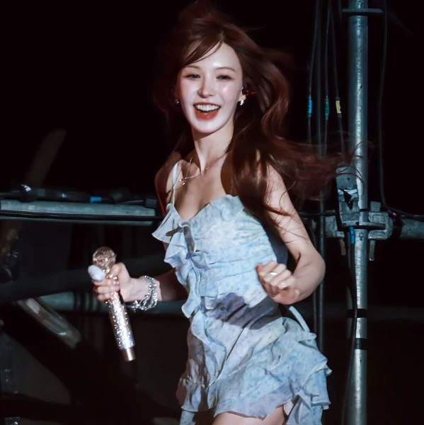 Top Photo Full of Wendy (Red Velvet) Love