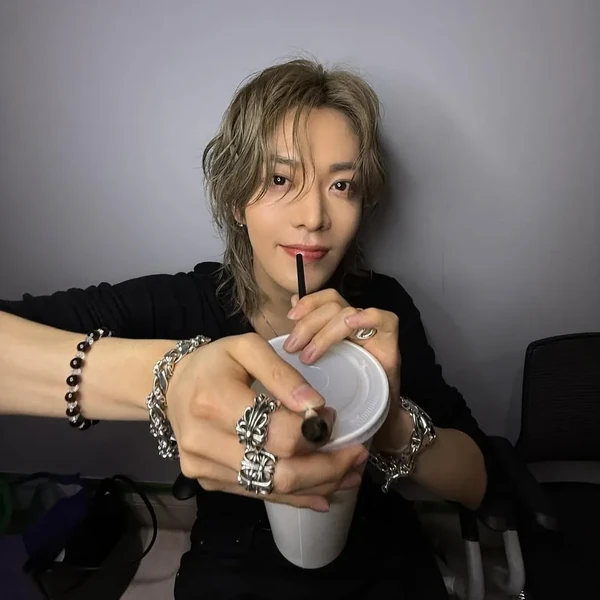 Popular profile image of Yuta (NCT 127) selected by votes