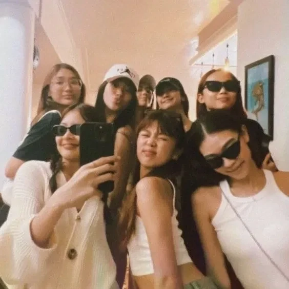 Top Photo Full of BINI Love