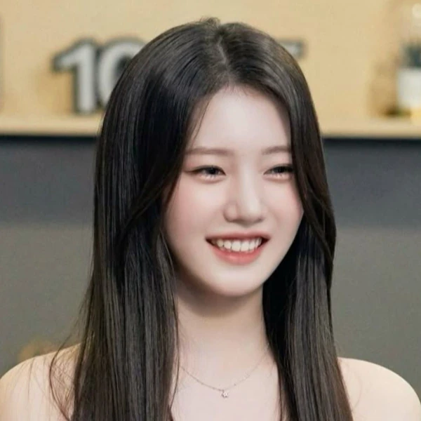 Top Photo Full of Rora (BABYMONSTER) Love