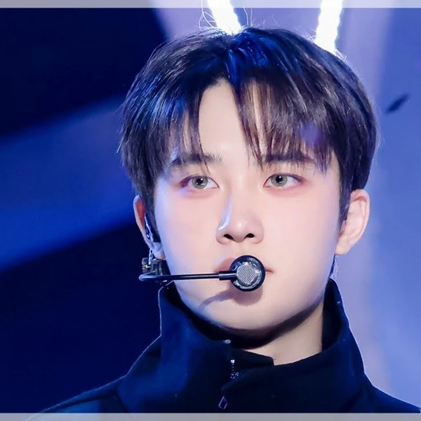 Today's Most Loved D.O. (EXO)