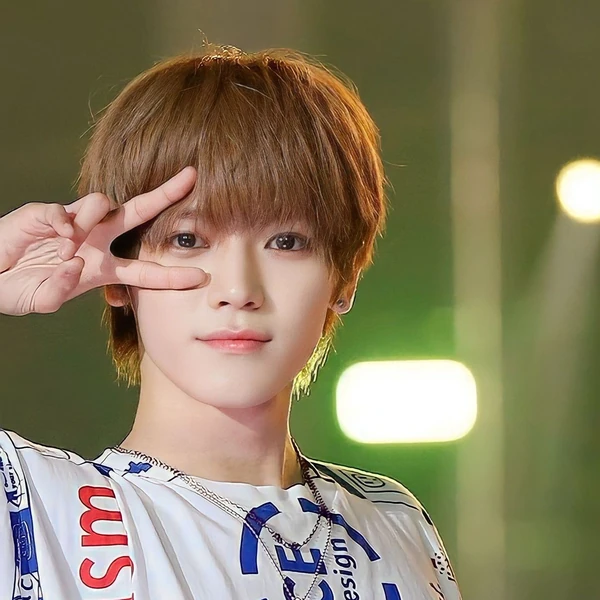 Today's Most Loved Taeyong (NCT 127)