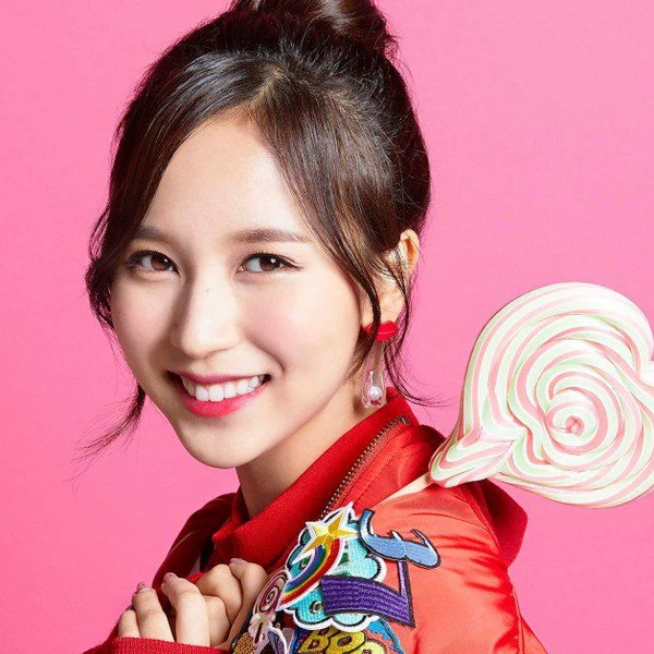 今天最受喜爱的Mina (TWICE)