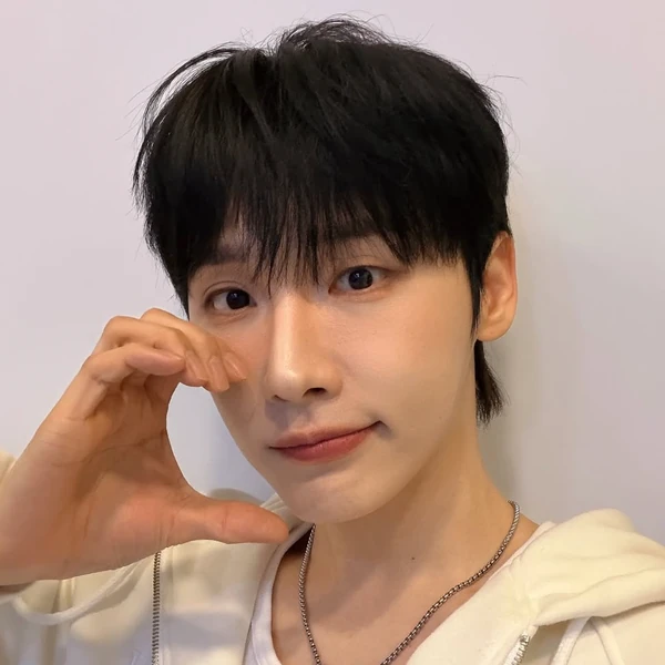 今日最受喜愛的田雄 (AB6IX)