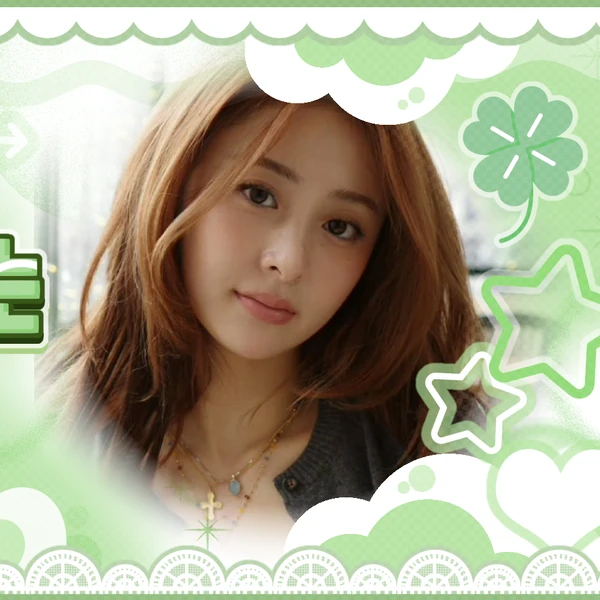 Penampilan Huh Yunjin (LE SSERAFIM) yang Paling Dicintai Hari Ini