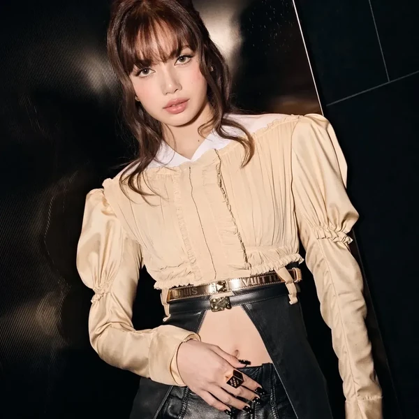 Momen Terbaik Lisa (BLACKPINK) Pilihan Penggemar