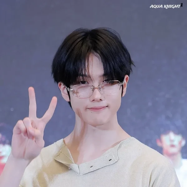 Today's Most Loved Jisung (NCT DREAM)