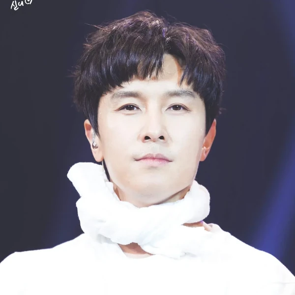 Top Photo Full of Kim Dongwan (SHINHWA) Love