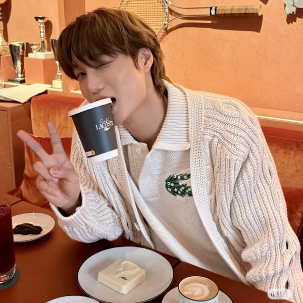 Foto Populer Penuh Cinta untuk Kai (EXO)