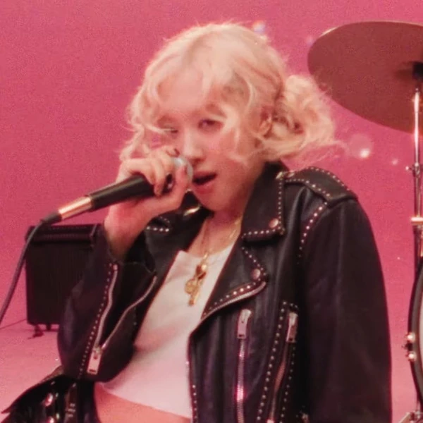 Shining profile picture of 로제 (BLACKPINK) on today's Choeaedol