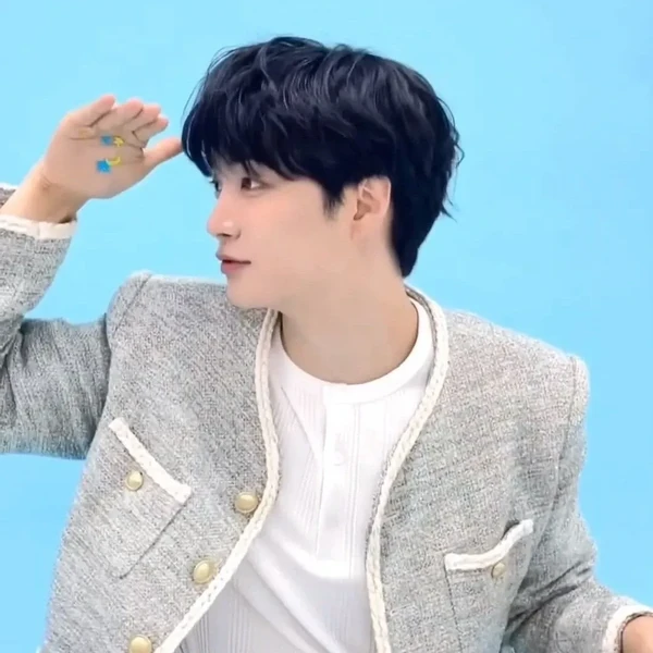 Top Photo Full of Kim Jonghyeon Love