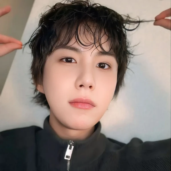 Today's Most Loved Wow (A.C.E)