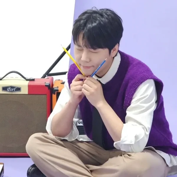 Today's Most Loved Jung Seunghwan