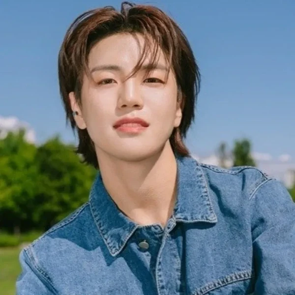 今日最受喜愛的東勳 (A.C.E)