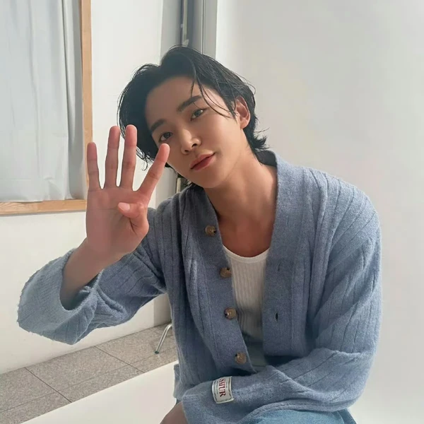 로운 팬심 가득한 인기 사진