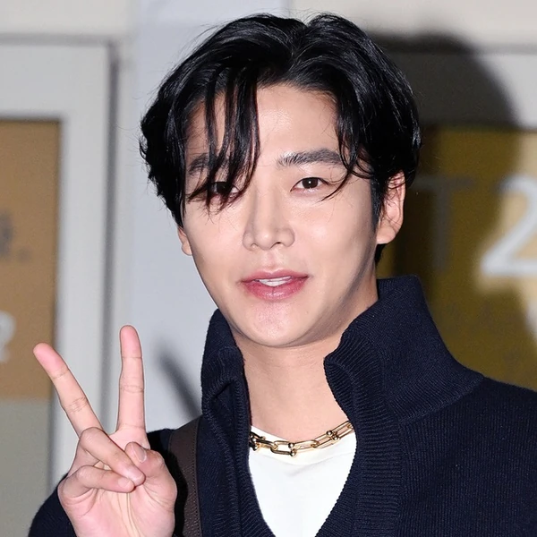 오늘 가장 사랑받은 로운의 모습