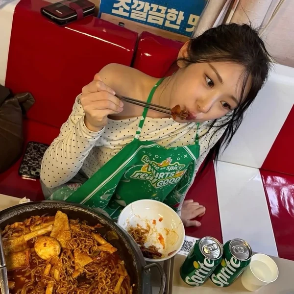 오늘 가장 사랑받은 이채연의 모습