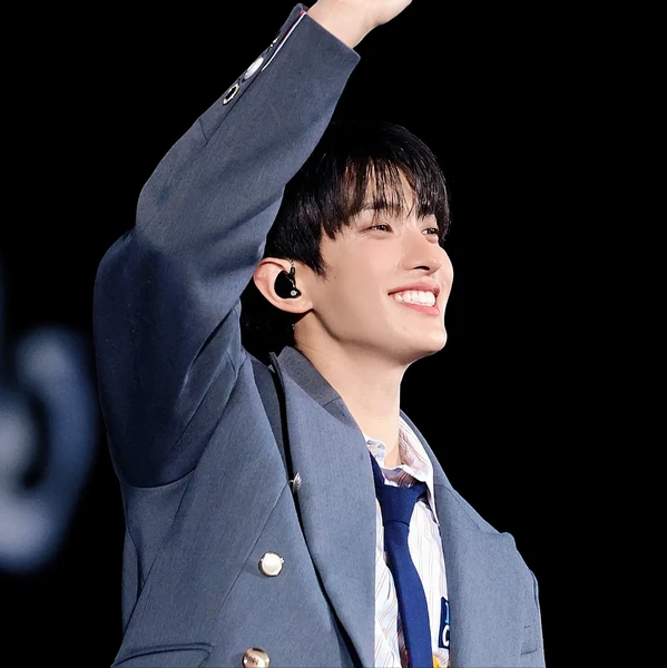 Fans' Pick: Best Moment of DK (SEVENTEEN)