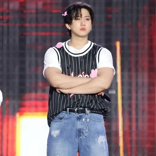 Foto Populer Penuh Cinta untuk Changbin (Stray Kids)