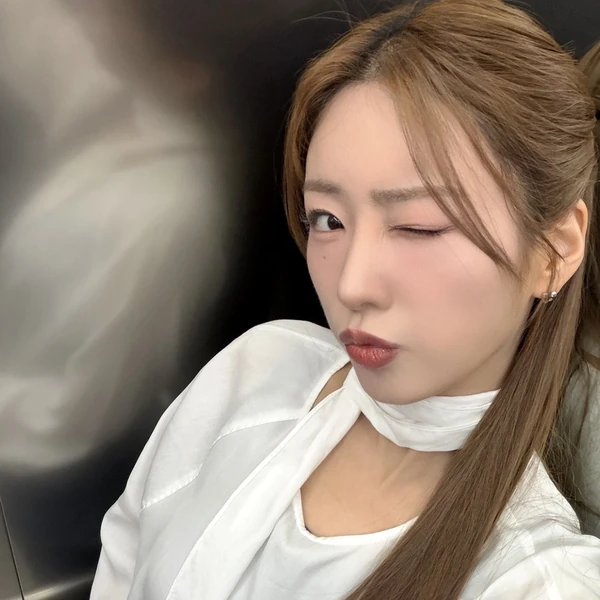 Today's Most Loved Yoon Bomi (Apink)