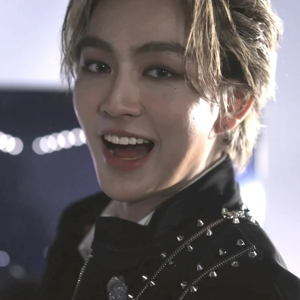 Top Photo Full of Heart (BUS) Love