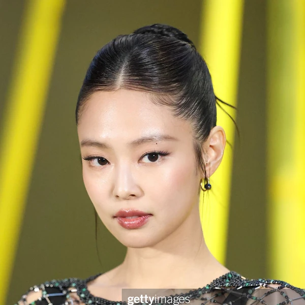 제니 (BLACKPINK) 팬심 가득한 인기 사진