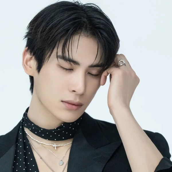 Top Photo Full of Taeyang (SF9) Love