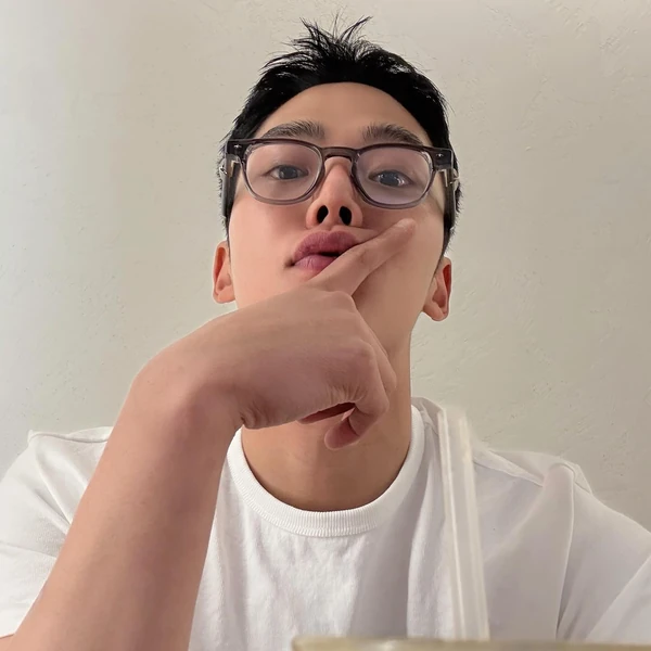 Today's Most Loved Rowoon