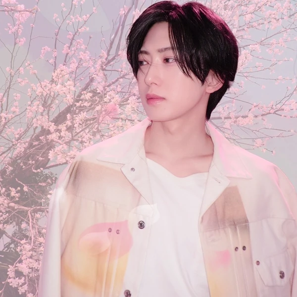 Signature photo of Fuma (&TEAM) capturing their charm