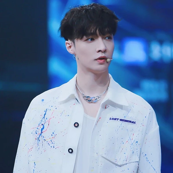 Top Photo Full of Lay (EXO) Love