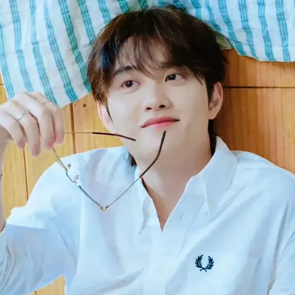 Today's Most Loved D.O. (EXO)