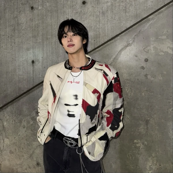 Top Photo Full of Hongseok (PENTAGON) Love