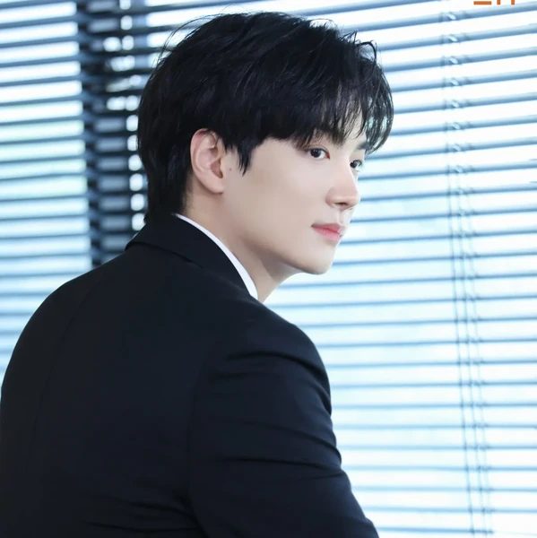 Top Photo Full of Kim Jonghyeon Love