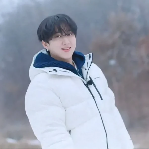 Top Photo Full of Changbin (Stray Kids) Love