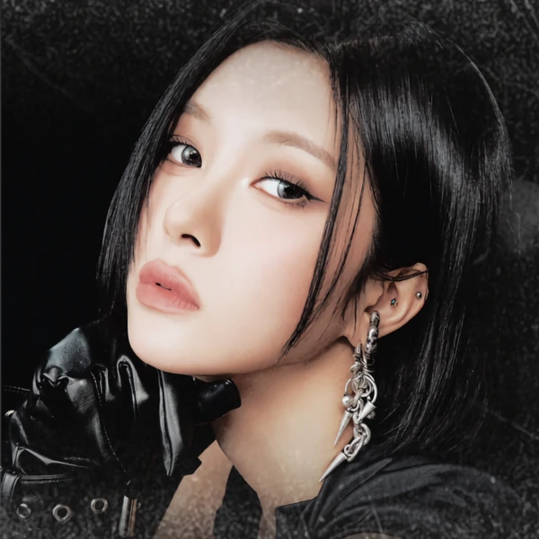 오늘 가장 사랑받은 김다연 (Kep1er)의 모습