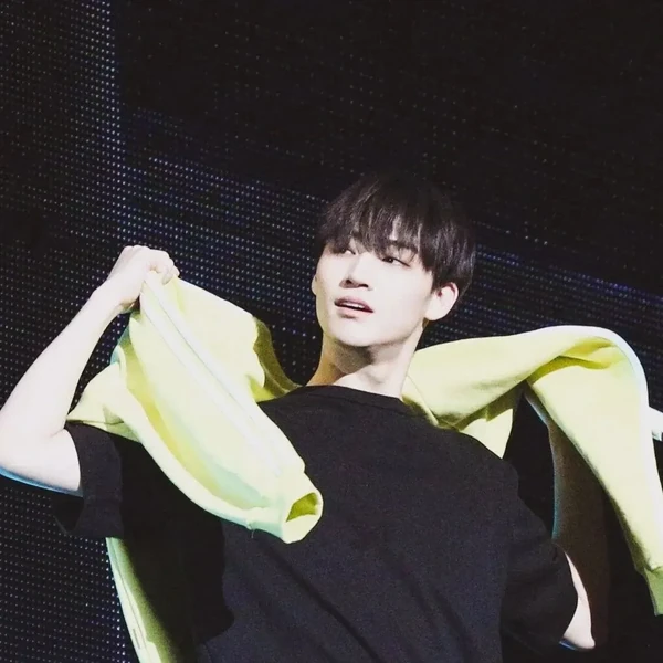 今日最も愛されたJAY B (GOT7)の姿