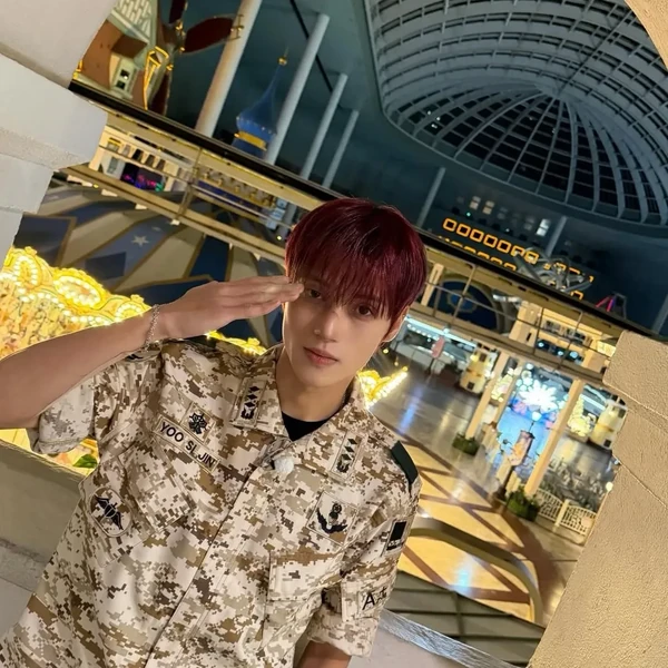 今日最受喜愛的友榮 (ATEEZ)