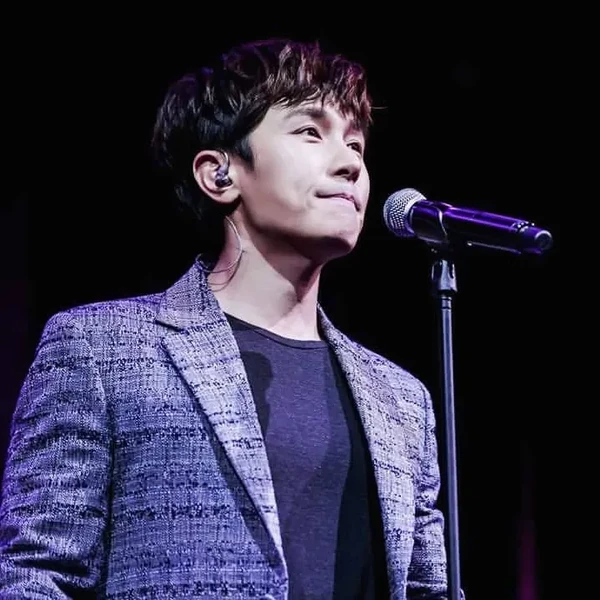 Penampilan Kim Dongwan (SHINHWA) yang Paling Dicintai Hari Ini