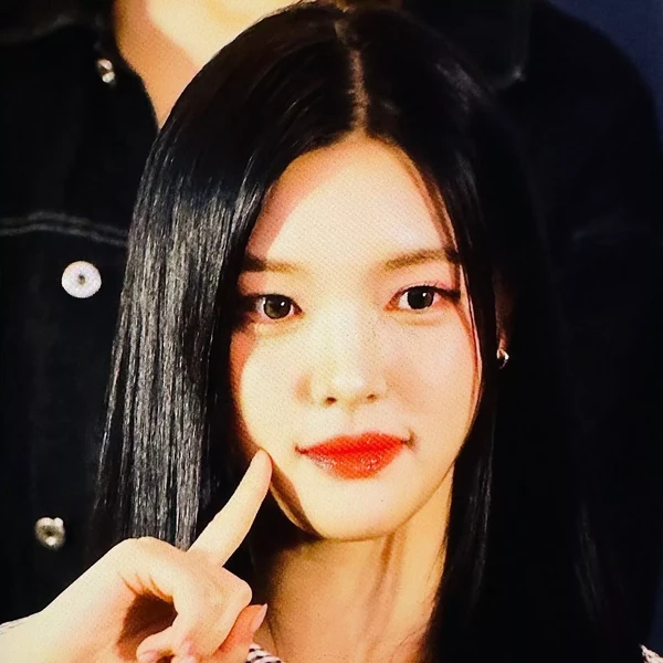 Today's Most Loved Yuha (Hearts2Hearts)