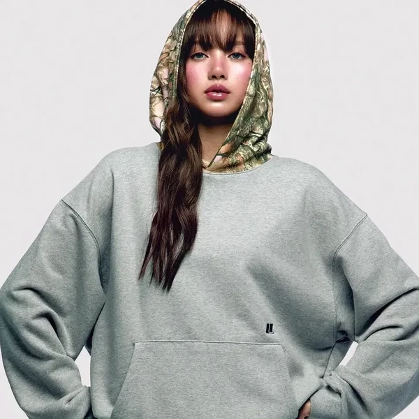 Popular profile image of Lisa (BLACKPINK) selected by votes