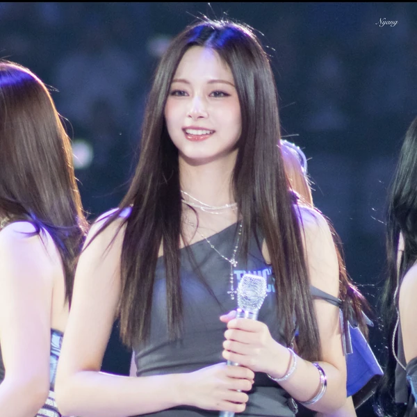 Penampilan Tzuyu (TWICE) yang Paling Dicintai Hari Ini